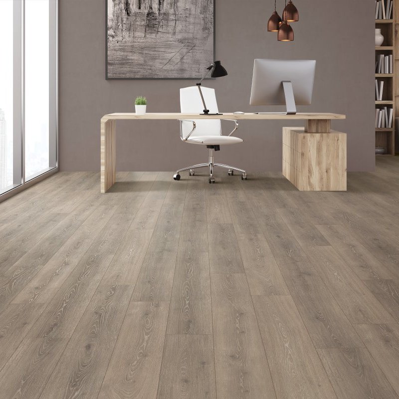 Laminate floor accents in Saint Charles, MO from Beseda Flooring & More